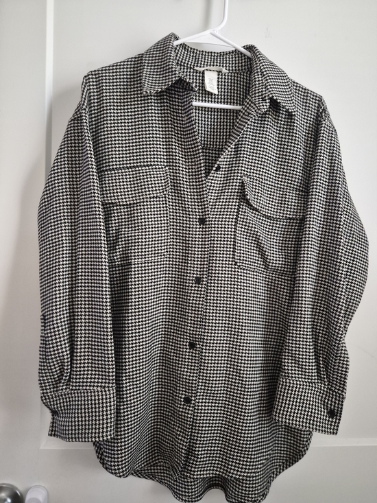 H&M Jackets & Blazers - H&M Black and White Houndstooth Blazer-Style Jacket